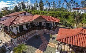 Finca Campestre La Adelita B&B